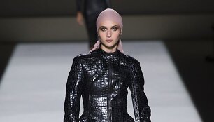 &bdquo;Tom Ford&ldquo; 2019 m. pavasario ir vasaros kolekcijos modelis