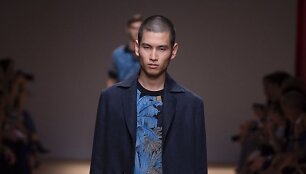 &bdquo;Salvatore Ferragamo&ldquo; 2019 m. pavasario ir vasaros kolekcijos modelis