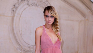 Modelis Cara Delevingne