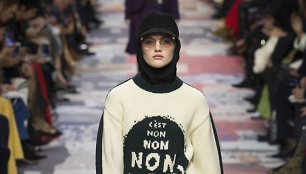 „Christian Dior“ 2018–2019 m. rudens ir žiemos kolekcijos modelis