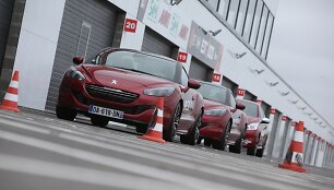 &bdquo;Peugeot&ldquo; automobilių bandymai &bdquo;Audruring&ldquo; trasoje