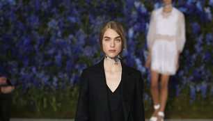 „Dior“ 2016 m. pavasario-vasaros kolekcijos pristatymas