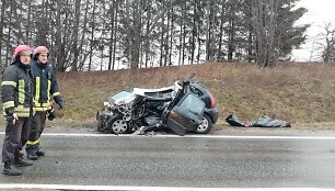 Skaudi avarija tarp Kretingos ir Palangos.