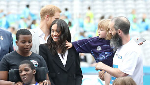 Princas Harry ir Sasekso hercogienė Meghan su trimečiu Walteriu
