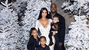 Kim Kardashian ir Kanye Westas su vaikais Chicago, North ir Saintu