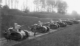 Tankai Renault FT-17. Lietuva. 1925-ieji metai