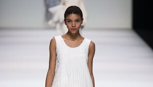 &bdquo;Jil Sander&ldquo; kolekcijos modelis