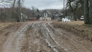 Sunkiai išvažiuojami Nemenčinės seniūnijos keliai