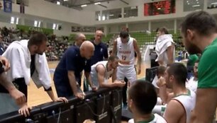 Aleksandras Važenkovas buvo sužeistas į veidą per rungtynes Bulgarijoje.