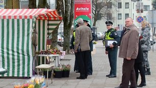 Gėlių prekyba Jotvingių turgavietėje