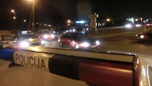 Kaune policija užkirto kelią nelegalioms gatvių lenktynėms