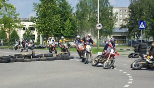 &bdquo;Supermoto&ldquo; varžybos