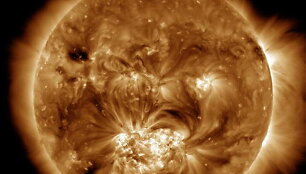  1, 5 milijono laipsnių pagal Celsijų temperatūra i&scaron;oriniame Saulės atmosferos sluoksnyje