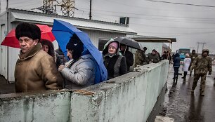 DNR ir Ukrainos administracinės linijos kirtimo punktas