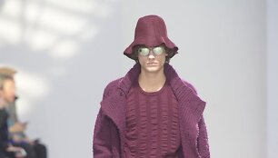 &bdquo;Issey Miyake&ldquo; 2016 m. rudens-žiemos kolekcijos modelis