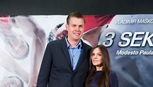 Buvęs krepšininkas Saulius Kuzminskas su žmona Ingrida susilaukė vaiko: gimė sūnus
