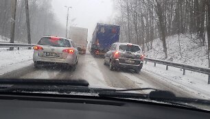 Eismo sąlygos penktadienį Vilniuje