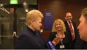 D.Grybauskaitė Var&scaron;uvoje atsisakė duoti interviu Rusijos kanalui
