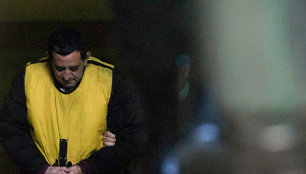 Garsus Čilės kunigas Oscaras Munozas – jau suimtas