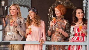 Kim Cattrall, Sarah Jessica Parker, Cynthia Nixon ir Kristin Davis filme &bdquo;Seksas ir miestas 2&ldquo; (2010 m.)