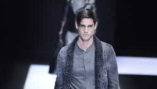 &bdquo;Emporio Armani&ldquo; 2016 m. rudens-žiemos kolekcijos modelis