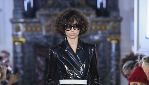 &bdquo;Guy Laroche&ldquo; 2019&ndash;2020 m. rudens ir žiemos kolekcijos modelis
