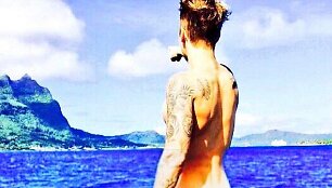 Internautai i&scaron;sityčiojo i&scaron; nuogo Justino Bieberio