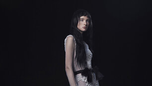 &bdquo;Vera Wang&ldquo; 2016 m. rudens vestuvinių suknelių kolekcijos modelis