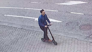 Ie&scaron;komas paspirtukininkas