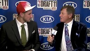 Jonas Valančiūnas ir Craigas Sageris