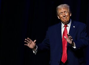 &bdquo;Tokio precedento tiesiog nėra&ldquo;: Trumpas perėjo į tamsiąją istorijos pusę