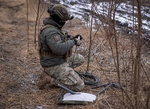 Karas Ukrainoje. NYT: &bdquo;Dronai krito i&scaron; dangaus&ldquo; &ndash; dėl &bdquo;Starshield&ldquo; Ukraina prarado ginkluotės už milijoną dolerių