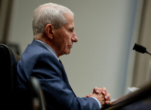 JAV Senato komitetas pripažino Anthony Fauci kaltu dėl nepagarbos Kongresui