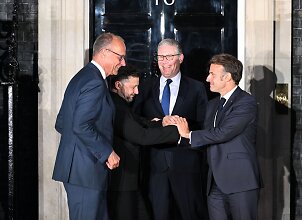 Karas Ukrainoje. &bdquo;Politico&ldquo;: Europa žada paveikti Trumpo poziciją dėl Ukrainos