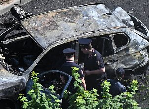 Prie Maskvos į orą i&scaron;lėkė automobilis: ai&scaron;kėja detalės apie per sprogimą žuvusį vyrą