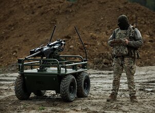 Robotai atrieda, atidunda: rusai net nesuprato, kad kariauja prie&scaron; ma&scaron;inas
