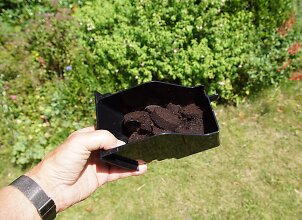 Sodininkai daro didelę klaidą: ekspertai paai&scaron;kino, kaip i&scaron; tiesų naudoti kavos tir&scaron;čius