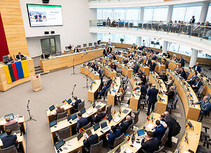 Seimas rugpjūtį rinksis į neeilinį posėdį svarstyti prezidento veto