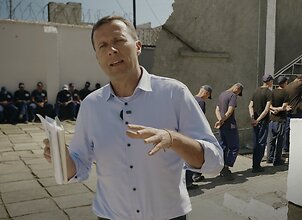 Karo belaisvių stovykla Ukrainoje i&scaron; vidaus: rusų samdiniai 15min atskleidžia, kodėl atvyko žudyti