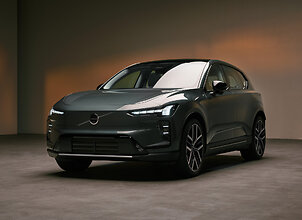 Pamatykite: &Scaron;vedijoje pradedama elektromobilio Volvo EX60 gamyba