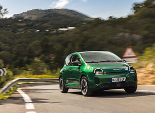 Testas: mažylis &bdquo;Renault Twingo&ldquo; su elektrine &scaron;irdimi