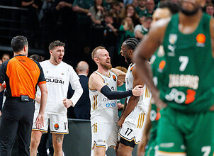 Ko&scaron;mari&scaron;ka atkarpa: &bdquo;Dubai&ldquo; dūriai į &bdquo;Žalgirio&ldquo; krep&scaron;į