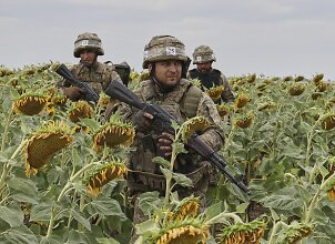 Vieną geriausių Ukrainos kariuomenės dalinių purto skandalas: mirė 26 naujokai