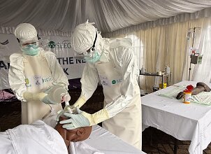 Mirtinas virusas grįžo: kas yra Ebola, kokie jos simptomai ir ar ji gali pasiekti Lietuvą?