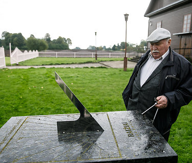 Raižių mečetės saulės laikrodžiai