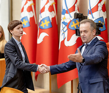 Monika Garbačiauskaitė-Budrienė, Artūras Skardžius