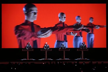 „Kraftwerk“ (grupė)