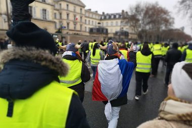 „Geltonosios liemenės“