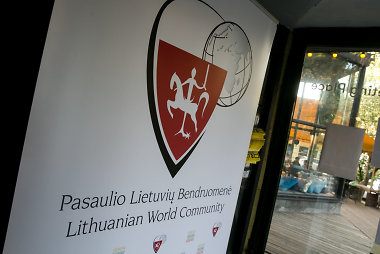 Pasaulio lietuvių bendruomenė (PLB)