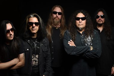 Grupė „Testament“